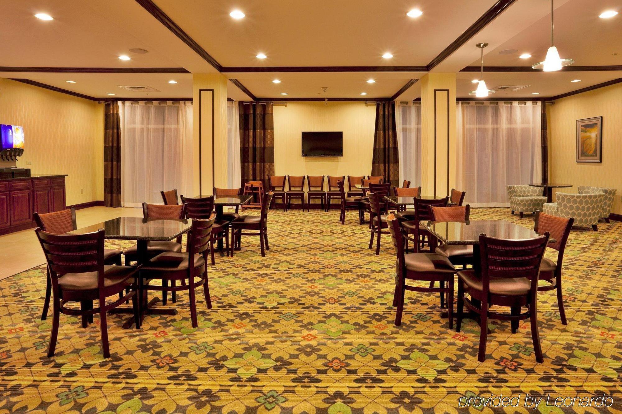 Holiday Inn Express Hotel & Suites Palm Bay By Ihg Restaurant bilde